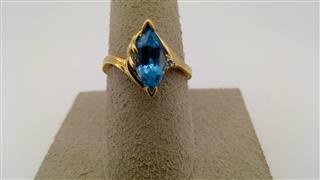 Blue Topaz Lady's Stone Ring 10K Yellow Gold 1.82g Size:6